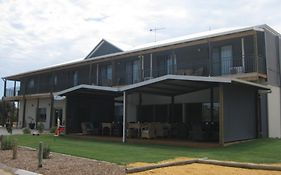 Centrebreak Beach Stay